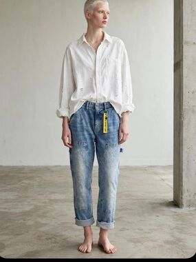 Denim district jeans